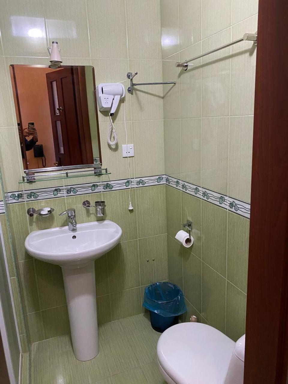 טביליסי Hotel Pavo מראה חיצוני תמונה